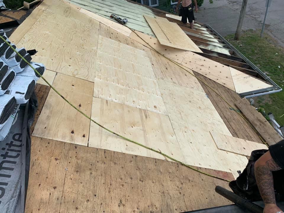 Montreal Roofers Shingle Roof